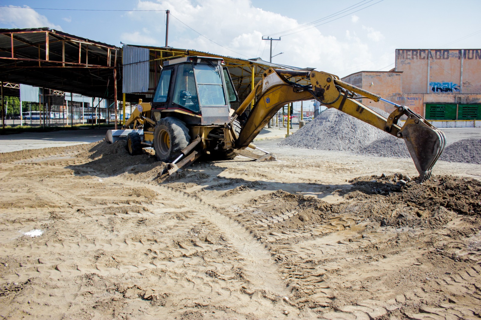 Gobierno de Blanca Angulo mejora vialidades de Chiautempan; rehabilita la calle Manuel Saldaña Sur